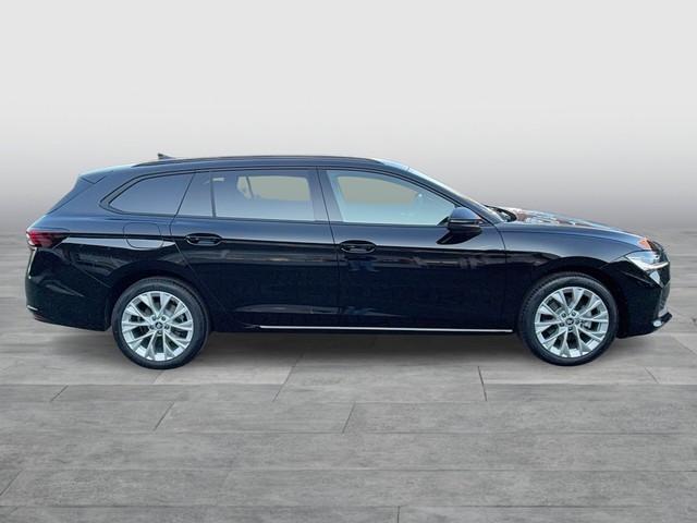 Skoda - Superb Combi 2.0TDI DSG Selection AHK+Matrix+Navi_16