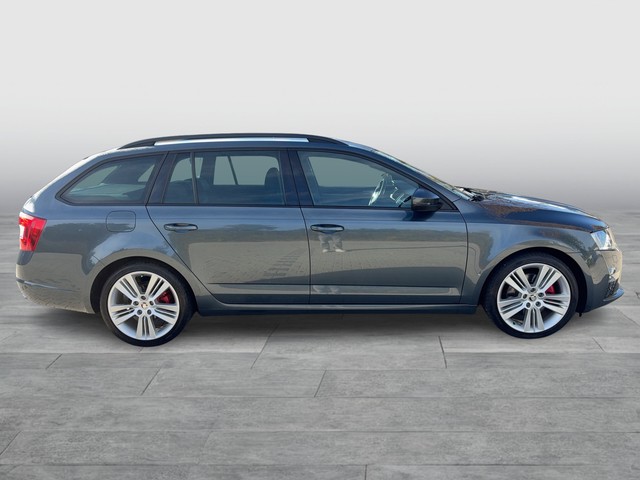 Skoda - Octavia Combi 2.0 TDI RS ACC+RFK+STANDHZ_13