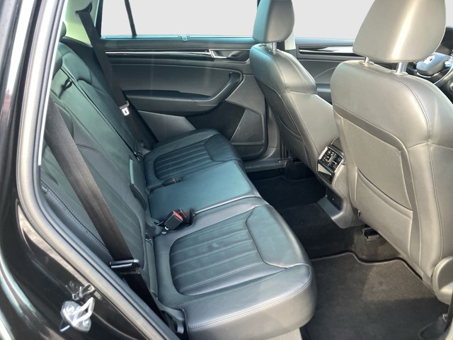 Skoda - Kodiaq 2.0 TDI DSG L&K AHK LED LEDER NAVI PANO_5