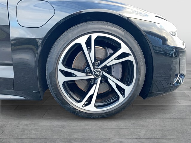 Skoda - Octavia Combi 2.0 TDI DSG Tour AHK+Navi+LED_10