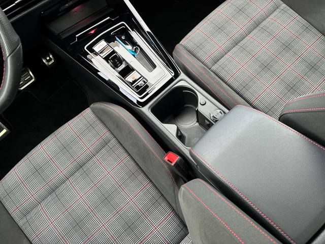 Skoda - Octavia Combi 2.0 TDI DSG Soleil ACC+AHK+NAV+LED_6