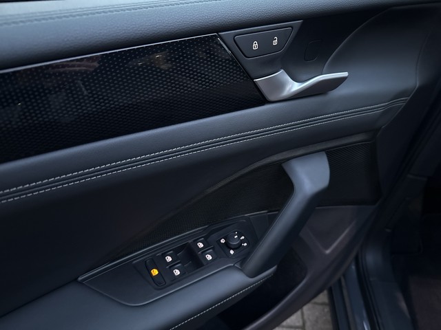 VW - Tiguan 2.0 TDI DSG Life ACC+LED+NAVI+LM18"+DAB_6