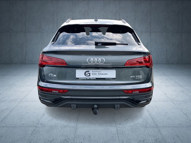 Audi - Q5 Sportback 40 TFSI S-tronic S line quattro AHK_11
