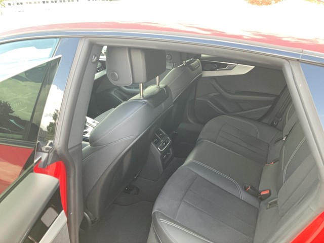 Skoda - KAROQ 2.0TDI DSG 4x4 Sportline Navi+AHK+Kamera_3