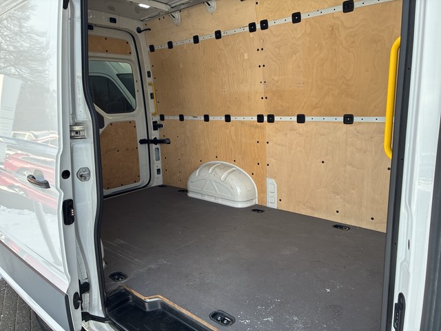VW - Crafter Kasten 2,0 TDI 35 MR HD AHK+ACC+KLIMA_4