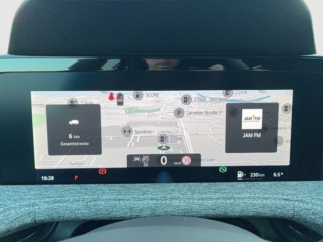 Skoda - Superb Combi 2.0TDI DSG Selection AHK+Matrix+Navi_20