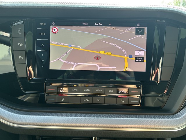 VW - Touareg 3.0 TDI R-Line 4Mo. AHK+ACC+PANO+LUFT_5