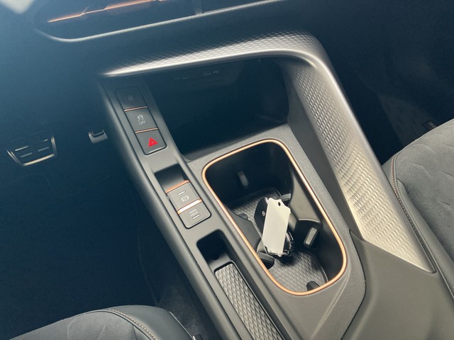 VW - T-Cross 1.0 TSI Life Kamera+ACC+Sitzhzg._6