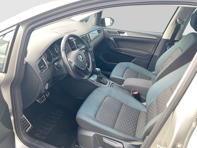 VW - Golf Sportsvan 1.6 TDI DSG IQ.Drive AHK+ACC+NAVI_16