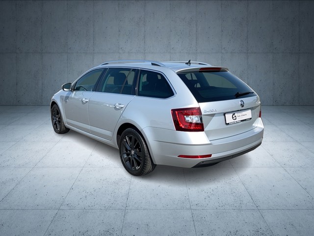 Skoda - Octavia Combi 2.0 TDI Premium Edition AHK+RFK_6