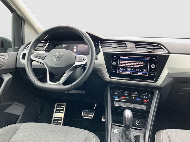 VW - Touran 1.5 TSI DSG Move LED+ACC+AHK+RFK+7SITZER_2