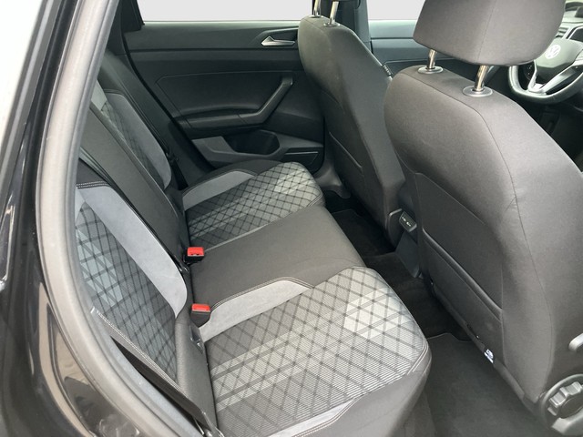 VW - Taigo 1.5 TSI DSG R-Line CAM LED LM18 PDC SHZG_4