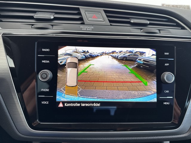 VW - Touran 1.5 TSI DSG Comfortline RFK Easy Open_6