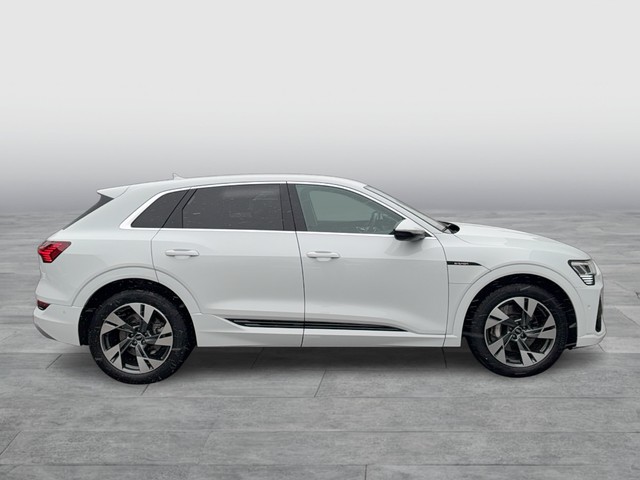 CUPRA - Born LED LM19 MFL PDC SHZG TEL_8