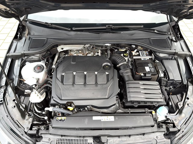 VW - Golf VIII Variant 2.0 TDI DSG Life AHK+ACC+NAVI_9