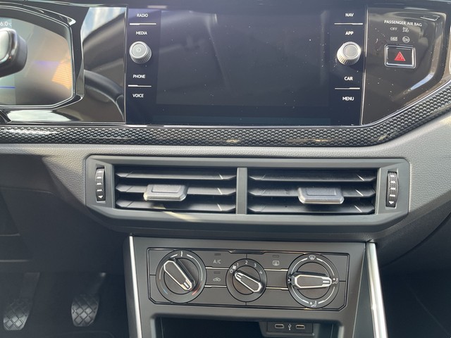 VW - Polo VI 1.0 TSI Life ACC LED MFL NAVI PDC TEL_5 VW - Polo VI 1.0 TSI Life ACC LED MFL NAVI PDC TEL_5