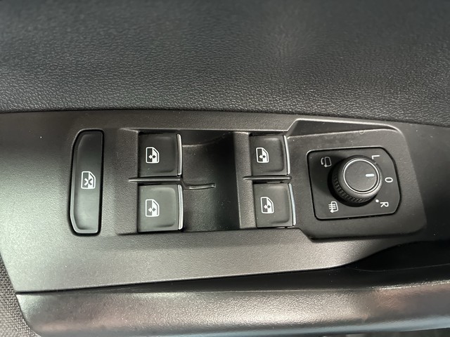 VW - Taigo 1.0 TSI R-Line Matrix+Kamera+Digital Cockpit_13