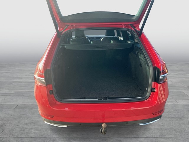 Skoda - Superb Combi 1.4 TSI iV DSG L&K AHK+KAMERA+PANO_3