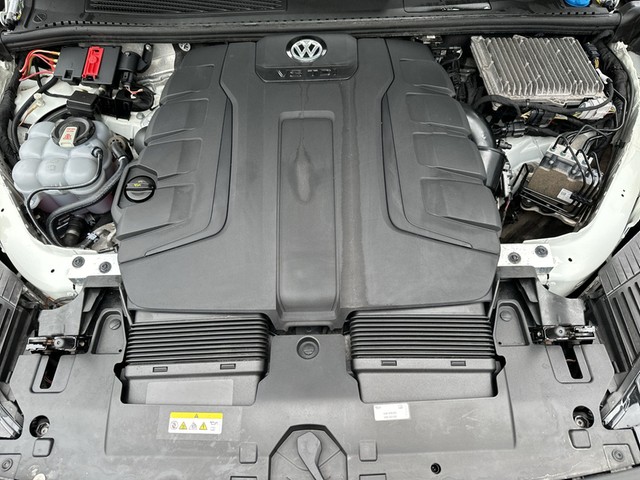 VW - Touareg 4.0 TDI V8 4Motion R-Line ACC+PANO+AHK_8