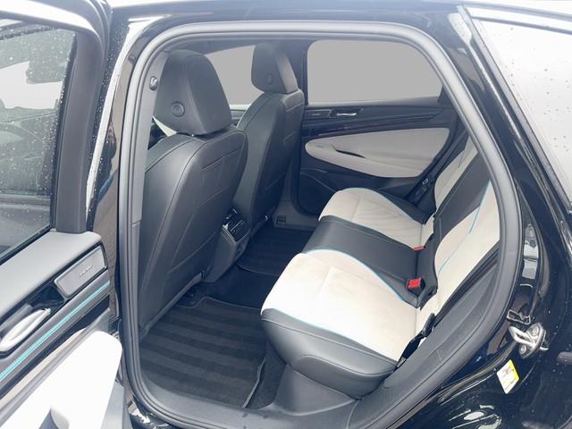 VW - ID.7 Pro 20" 360° DCC Pano Massage Matrix Harman_3