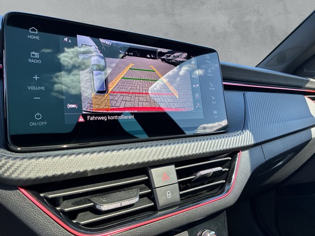 Skoda - Kamiq 1.5 TSI DSG Monte Carlo LED+KAMERA+NAVI+_5