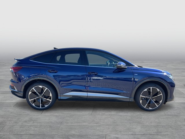 Audi - Q4 e-tron 55 Sportback quattro S-line AHK PANO_19
