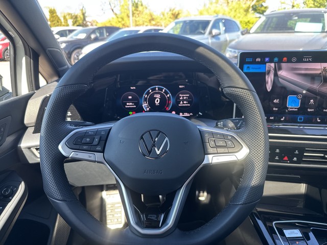 VW - Golf VIII 1,5 l eTSI DSG R-Line Black AHK HuD_8