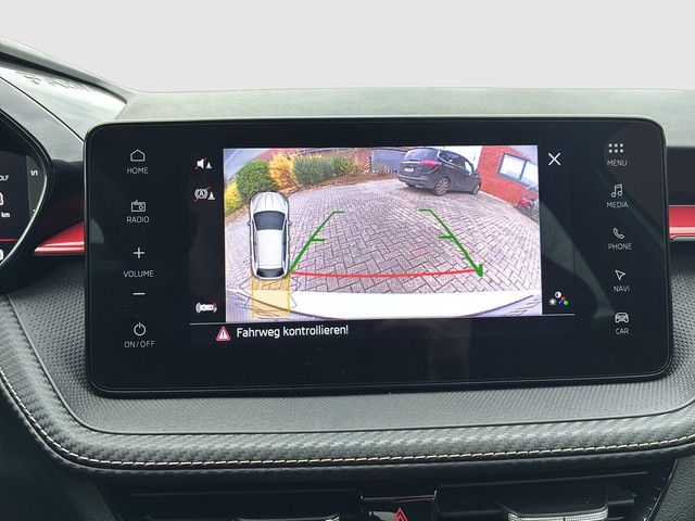 Skoda - Fabia 1.0 TSI DSG Monte Carlo Virtual+Navi+Sitzhzg._8