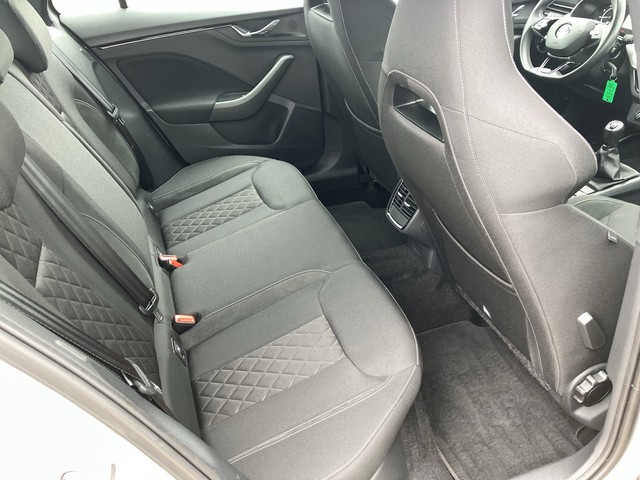 Skoda - Kamiq 1.0 TSI Ambition AHK LED LM16 PDC SHZG TEMP_5 Skoda - Kamiq 1.0 TSI Ambition AHK LED LM16 PDC SHZG TEMP_5