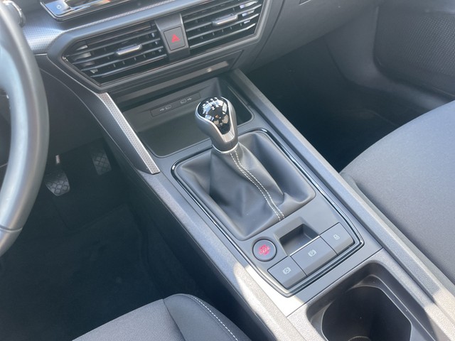 Seat - Leon 2.0 TDI Reference LED NAVI PDC SHZG TEL_6 Seat - Leon 2.0 TDI Reference LED NAVI PDC SHZG TEL_6