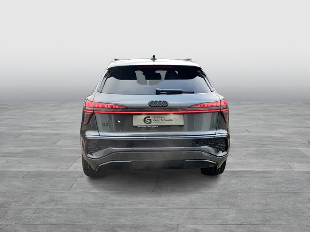 Audi - Q3 SUV TFSI S-tronic S line AHK+ACC+SHZG+PANO_12