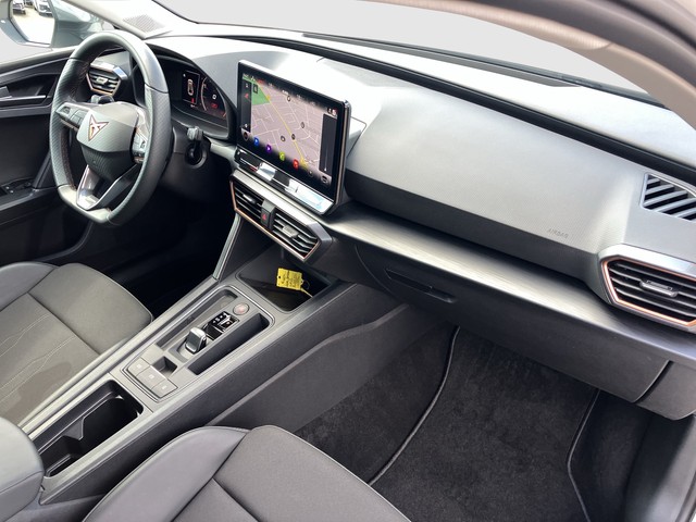 CUPRA - Leon Sportstourer 2.0 TDI DSG ACC CAM LED NAVI_7