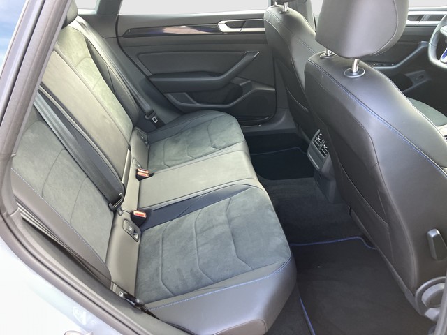 VW - Arteon Shooting Brake R 2.0 TSI 4M DSG ACC LED_5