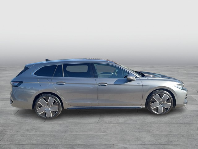 VW - Passat Variant 2.0 TDI DSG Business CAM LED NAVI_9