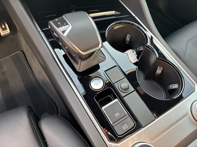 VW - Touareg 3.0 TDI R-Line 4Mo. AHK+ACC+PANO+LUFT_6