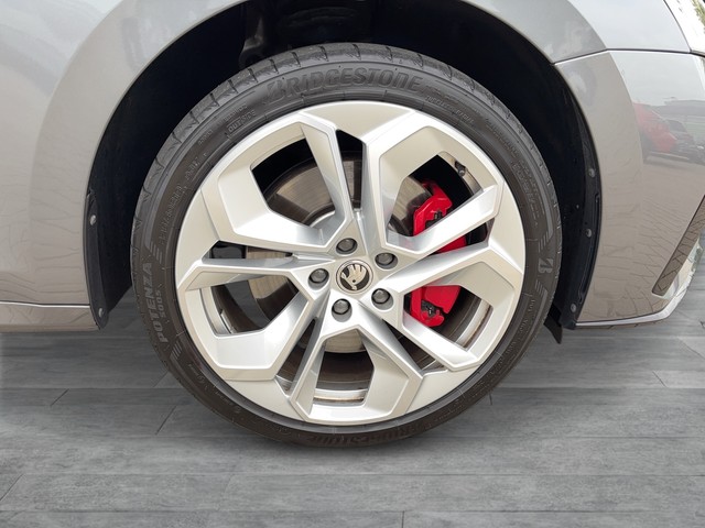 Skoda - Octavia Combi 1.4 iV DSG RS ACC HUD LED LM19 NAVI_14