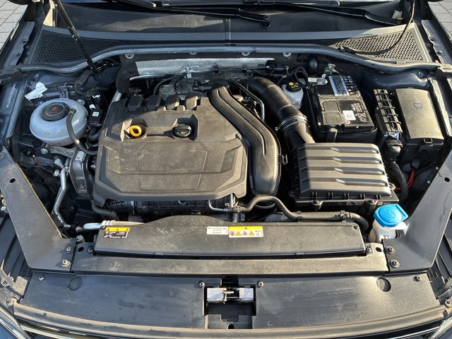 VW - Passat Variant 1.5 TSI DSG Business AHK+ACC+NAVI_9