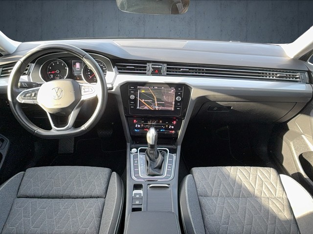 VW - Passat Variant 1.5 TSI DSG Business AHK+ACC+NAVI_2