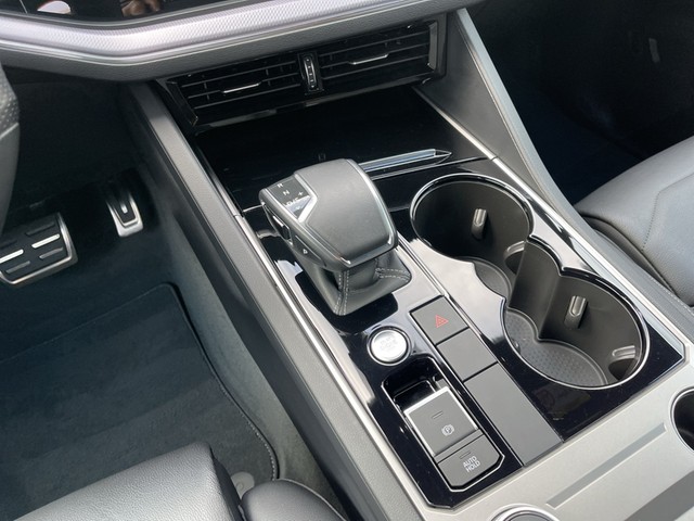 VW - Touareg 3.0 TDI 4Motion R-Line AHK LED LM20 NAVI_6