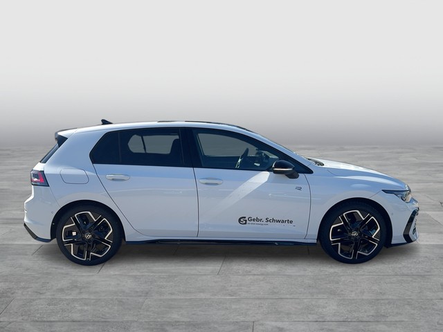 VW - Golf VIII 1,5 l eTSI DSG R-Line Black AHK HuD_16