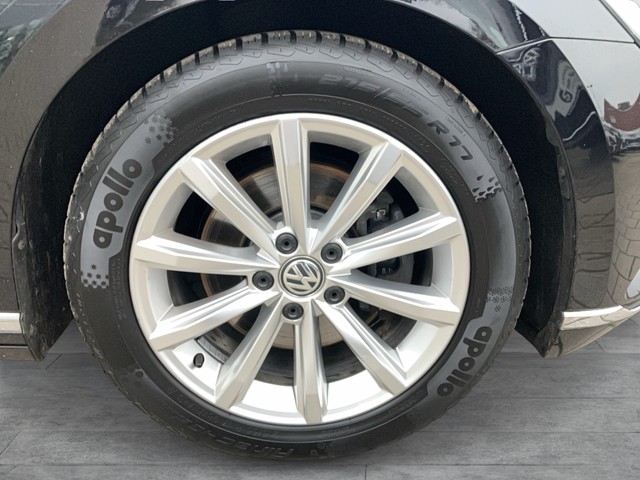 VW - Passat Variant 1.8 TSI DSG Highline R-Line LED_14