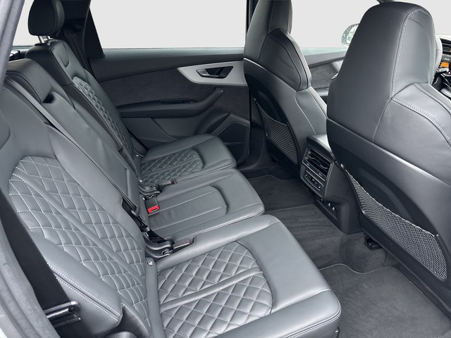 Audi - Q7 60 TFSI e quattro Tiptronic S-line AHK PANO_8