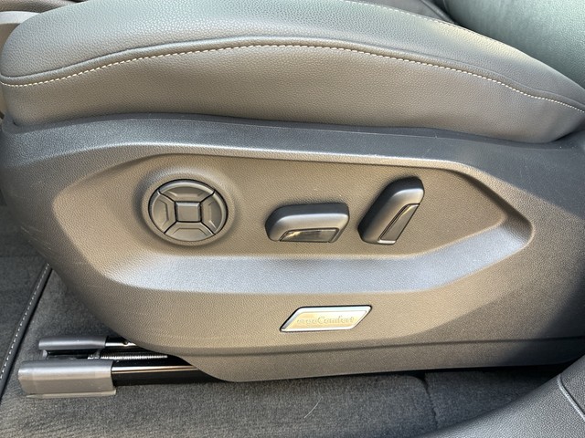 VW - Touareg 3.0 TDI R-Line 4Mo. AHK+ACC+PANO+LUFT_9