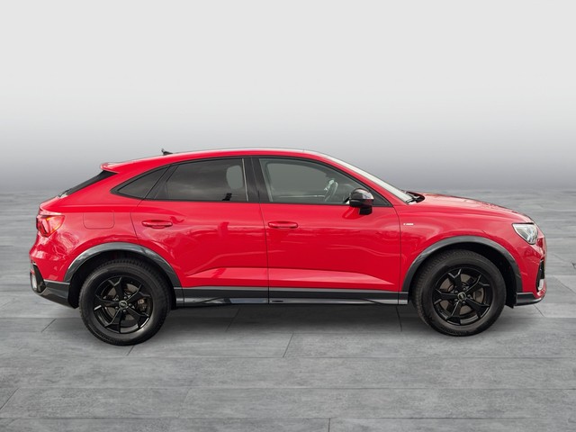 Audi - Q3 Sportback 40 TFSI S-tronic quattro S-Line_8