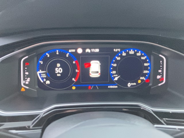 Skoda - Superb Combi 2.0 TDI DSG Selection PANO STANDH._15