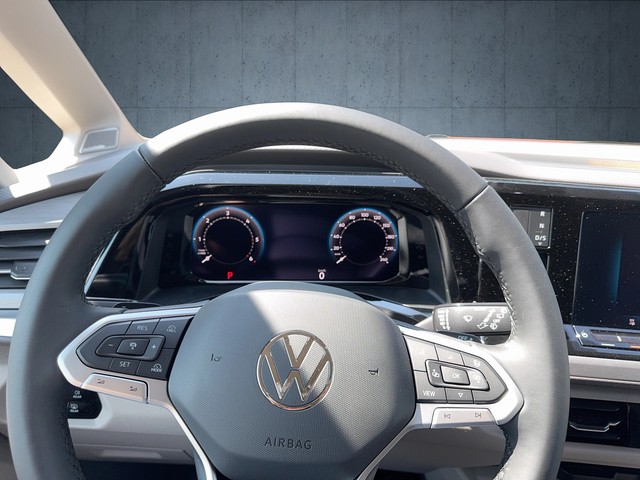 VW - Golf VIII Variant 2.0 TDI DSG R-Line DCC+NAVI+SHZ+LED_2