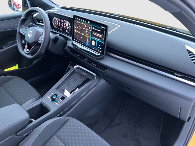 VW - T-Roc 1.5 eTSI DSG R-Line ACC CAM LED NAVI SHZG_7