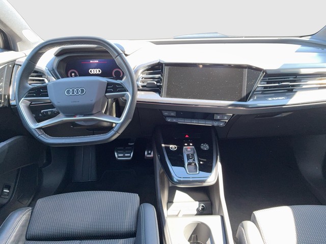 Audi - Q4 e-tron 45 quattro 77kWh S-line ACC+NAVI+AHK_2