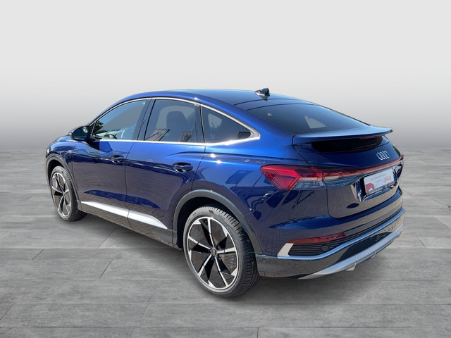 Audi - Q4 e-tron 55 Sportback quattro S-line AHK PANO_17