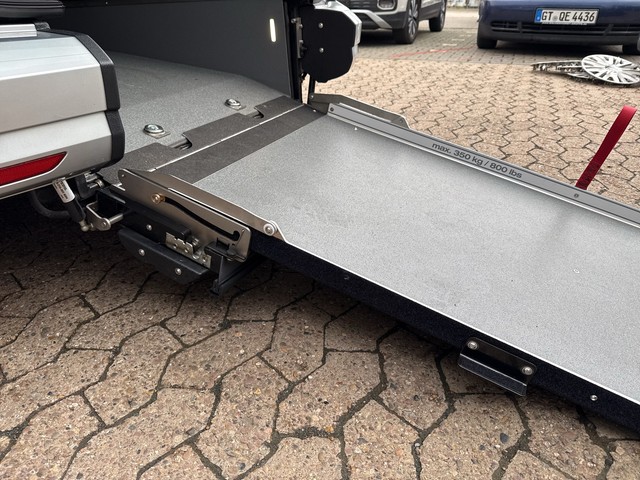 VW - Caddy Kombi 2.0 TDI Comfortline Rollstuhlrampe_4 VW - Caddy Kombi 2.0 TDI Comfortline Rollstuhlrampe_4